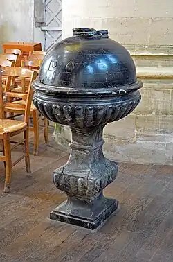 Fonts baptismaux.
