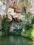La sainte grotte.