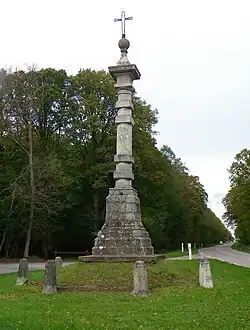 La croix du Carré, sur la D 928.