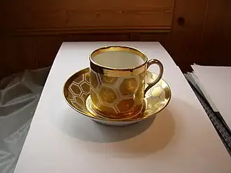 Tasse à deux tons d'or, mat et brillant (1802).