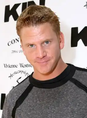 Dash Mihok interprète Brendan «&nbsp;Bunchy&nbsp;» Donovan