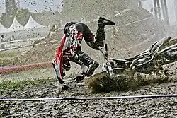 Chute de David Fretigné le dimanche lors de la dernière spéciale de la Grappe de Cyrano 2011