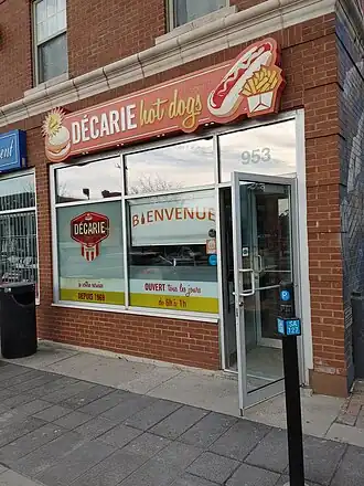 Image illustrative de l’article Décarie Hot Dogs