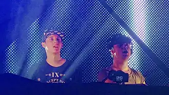 Description de cette image, également commentée ci-après