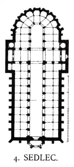 Plan d'une église à cinq nefs.