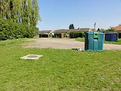 Le puits 57 dans son environnement.