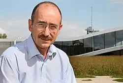 Description de cette image, également commentée ci-après