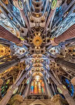 Vue panoramique de la voûte.L'abside est en bas. La nef est en haut.