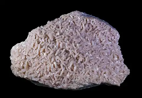 Dolomite rose, cristaux en selle[Quoi&nbsp;?]. Arkansas (24 x 16 cm)