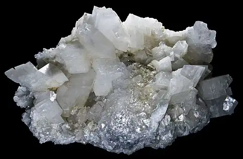 Dolomite et talc. Carrière de Trimouns, Luzenac, Ariège 10 × 6,2 cm