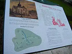 Panneau d'informations, près de l'église.
