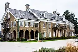 Description de cette image, également commentée ci-après