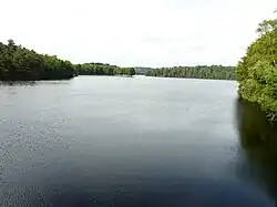 La retenue juste en amont du barrage.