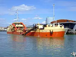 Cap Croisette, drague à élinde traînante