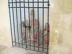 Statuaire de l'église Saint Pierre de Consigny