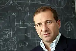 Description de cette image, également commentée ci-après