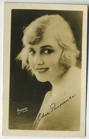 Description de l'image Edna Purviance Movie Card.jpg.
