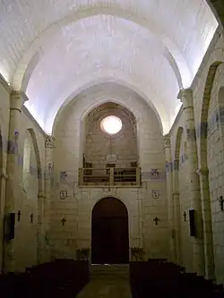 La nef vers l'ouest.