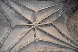 Clé de voûte armoriée.