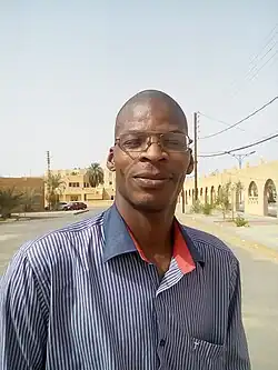 photo du joueur dans sa ville natale Beni Abbes.