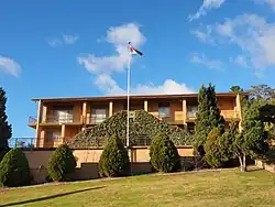 Ambassade à Canberra.