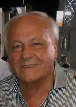 Description de cette image, également commentée ci-après