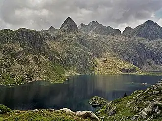 L'un des grands lacs du cirque de  Saboredo.