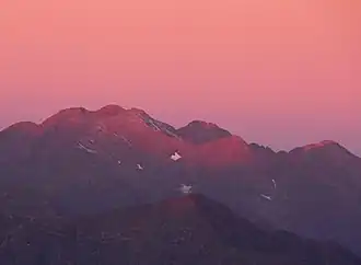 Massif du Montcalm avec le pic du Port de Sullo au centre-droit.