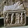 Sarcophage figuré (urnette fittili).