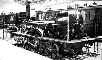 Palais des chemins de fer, locomotive le Pierrot de 1860.