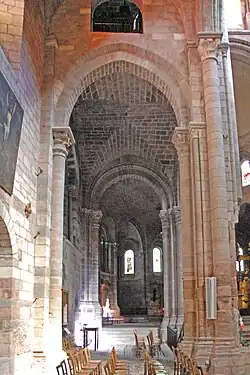 « Sortie » du déambulatoire (nord) - fin du cycle sculpté.