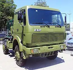 FAP 1318 pour la version d'exportation.