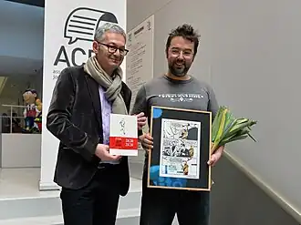 Présentation d'un exemplaire et d'un extrait de Zaï zaï zaï zaï lors du Festival d'Angoulême 2016.