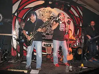 Description de cette image, également commentée ci-après