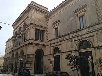 Façade