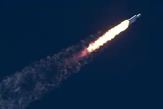 Ascension du Falcon Heavy.