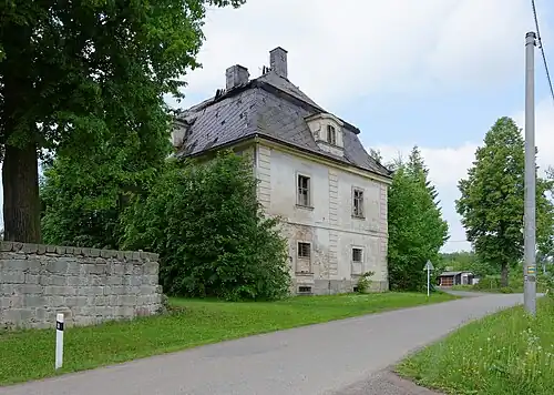 Šonov : ancien presbytère.