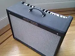Ampli Fender Hot Rod Deluxe (1996).