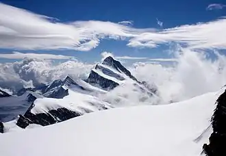 Finsteraarhorn, Alpes bernoises