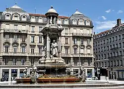 Le numéro 1 de la place