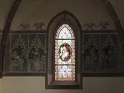 intérieur peint d'une église