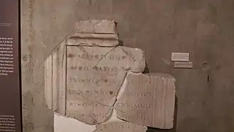 Base de la statue de Ti. Aquius Apollinaris, duumvir, juge et flamine de Mars AE 1966, 0252.