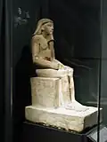 Homme avec sur le socle le cartouche de Mykérinos (trouvé à Edfou)