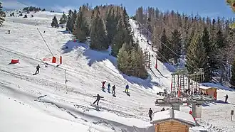 Ski alpin (la gare de Coste Rouge).