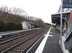 L'Abri de quai. voie 2