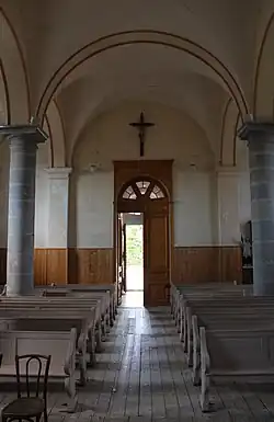 La nef côté porche.