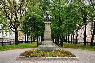 Monument à Gogol classé.