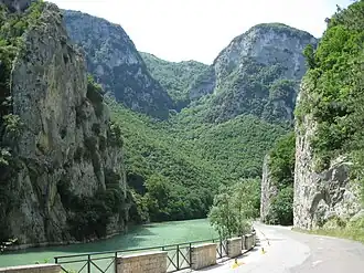 Les gorges du Furlo et la rivière