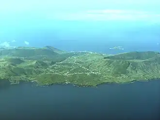 La zone de caldeira de Graciosa, au centre, le village de Luz.
