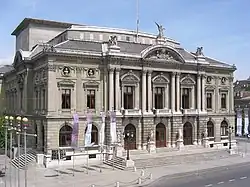 Description de cette image, également commentée ci-après